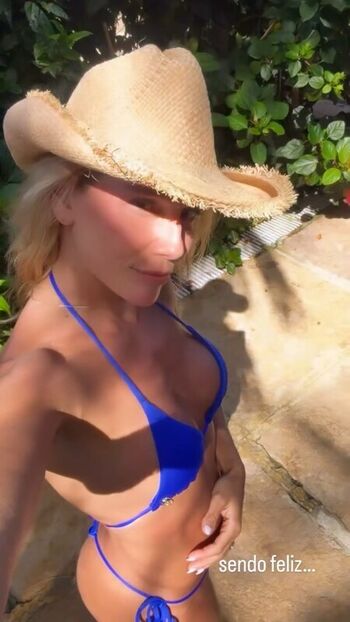 Deborah Secco