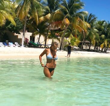 Leaked Deborh fugere private photo viral onlyfans