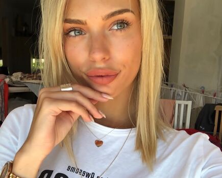 Leaked Deborh fugere private photo viral onlyfans