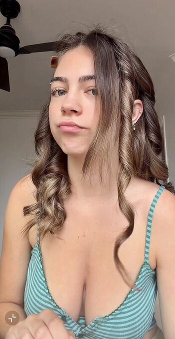 Leaked Deeznailss private photo viral onlyfans