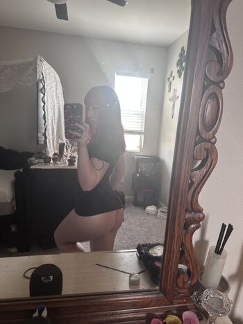 Leaked Delusionalslvt private photo viral onlyfans