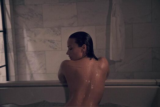 Leaked Demi lovato page private photo viral onlyfans
