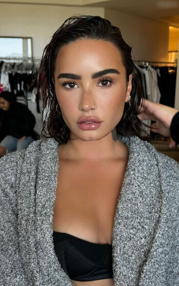 Leaked Demi lovato private photo viral onlyfans
