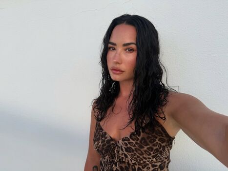 Leaked Demi lovato private photo viral onlyfans