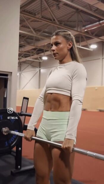 Demi Van Den Wildenberg