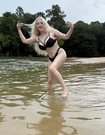 Leaked Denise langemak private photo viral onlyfans