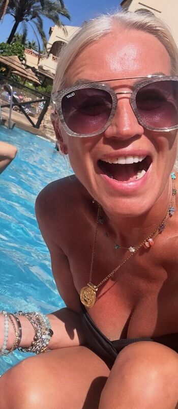 Leaked Denise van outen private photo viral onlyfans