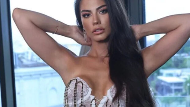 Derin özdemir