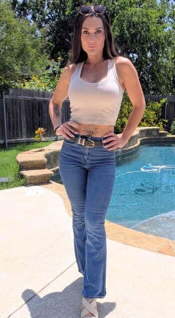 Leaked Desertbarbie private photo viral onlyfans