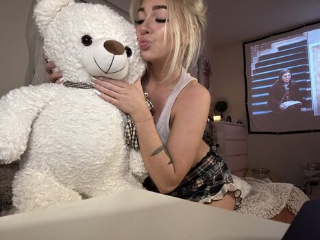 Leaked Devereuxquinn private photo viral onlyfans