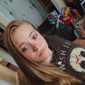 Leaked Devilgirl izzy private photo viral onlyfans