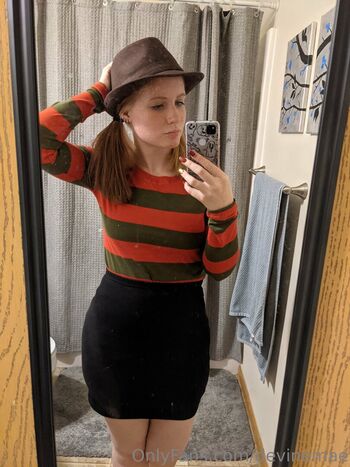 Leaked Devinemae private photo viral onlyfans