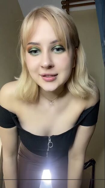 Leaked Devomaria private photo viral onlyfans