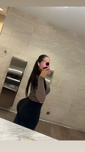 Leaked Deyaraaaxo page private photo viral onlyfans