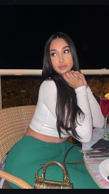 Leaked Deyaraaaxo page private photo viral onlyfans