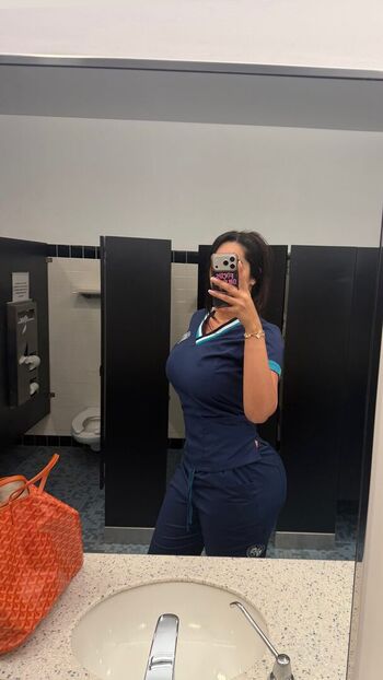 Leaked Deyaraaaxo private photo viral onlyfans