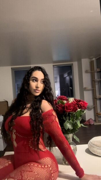 Leaked Deyaraaaxo private photo viral onlyfans