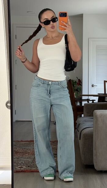 Leaked Diana avsaragova page private photo viral onlyfans