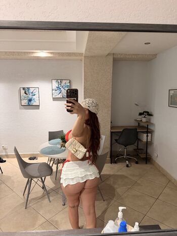 Dianareyesss