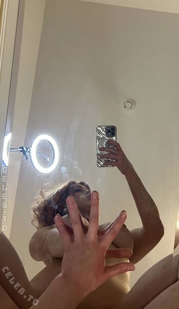 Leaked Kayla vy / private photo viral onlyfans