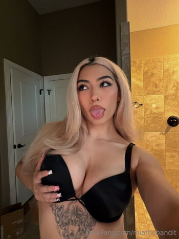 Leaked Dineromia private photo viral onlyfans