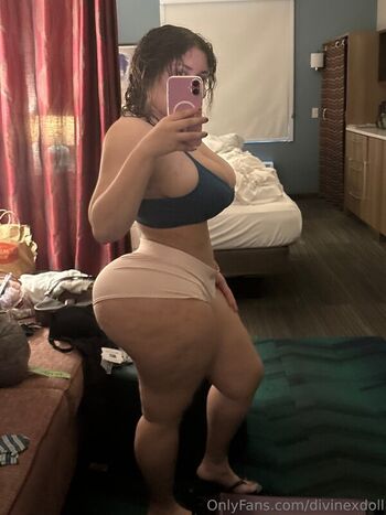 Leaked Divinexdoll private photo viral onlyfans