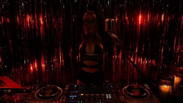 Leaked Djmissshelton private photo viral onlyfans
