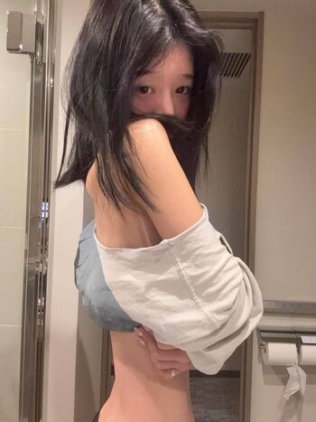 Leaked Dlwlgpp private photo viral onlyfans