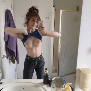 Leaked Docilemoth private photo viral onlyfans