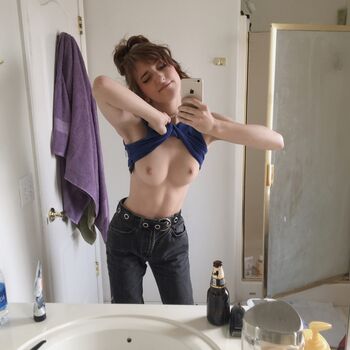 Leaked Docilemoth private photo viral onlyfans