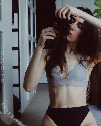 Leaked Dodie clark private photo viral onlyfans