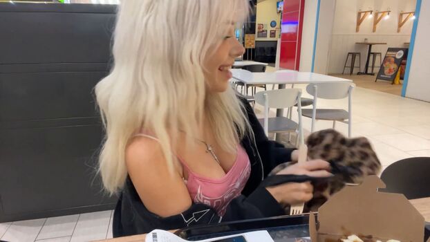 Leaked Dollblush private photo viral onlyfans