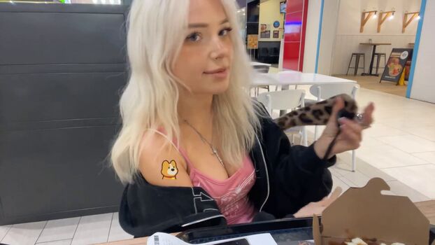 Leaked Dollblush private photo viral onlyfans