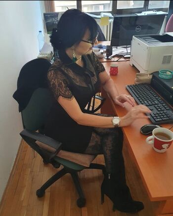 Leaked Domace matorke milf ex yu  page private photo viral onlyfans
