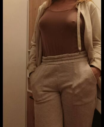 Leaked Domace matorke milf ex yu  page private photo viral onlyfans