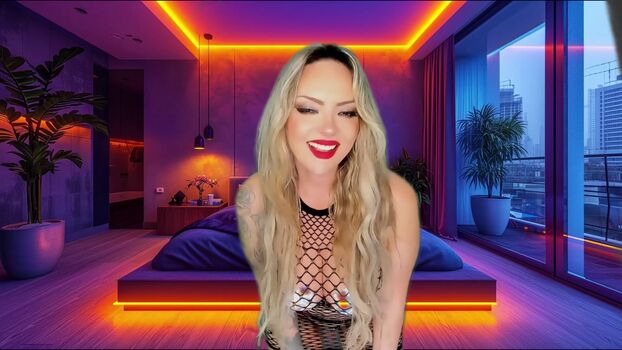 Leaked Domme bombshell private photo viral onlyfans