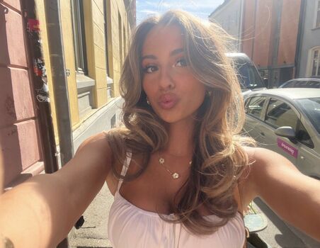 Leaked Donya sletten page private photo viral onlyfans