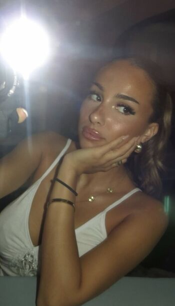 Leaked Donya sletten page private photo viral onlyfans