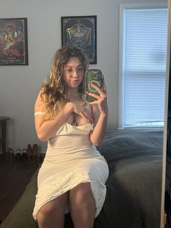 Leaked Dreamxrgxrl page private photo viral onlyfans