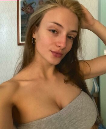 Leaked Duckiedoll private photo viral onlyfans