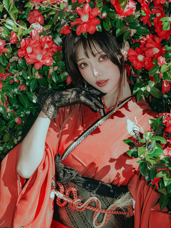 eeelyeee (Ely Cosplay)