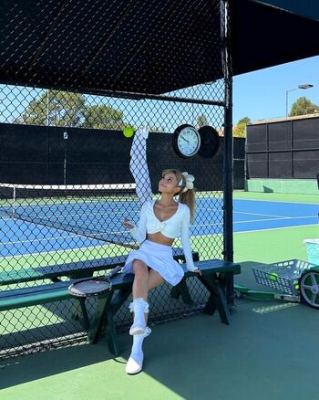 Leaked Eeeveenara private photo viral onlyfans