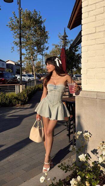 Leaked Eeveenara private photo viral onlyfans