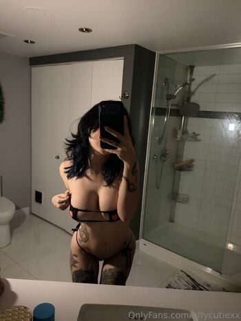 Leaked Effycutiexx private photo viral onlyfans
