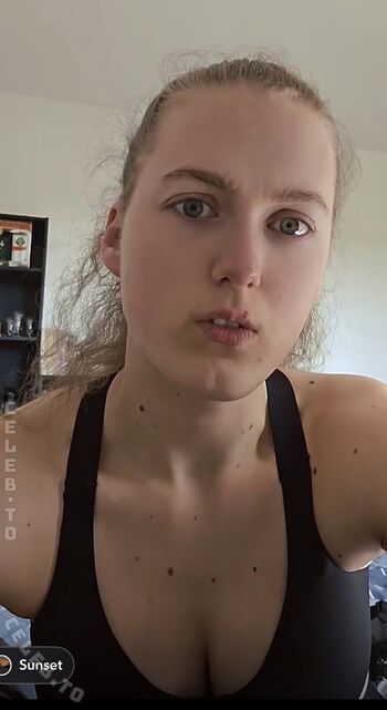 Leaked Einfachnurchristiinaa private photo viral onlyfans