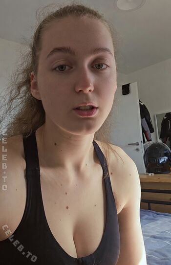 Leaked Einfachnurchristiinaa private photo viral onlyfans