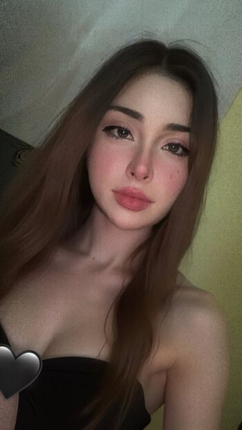 Eira Goth Girl