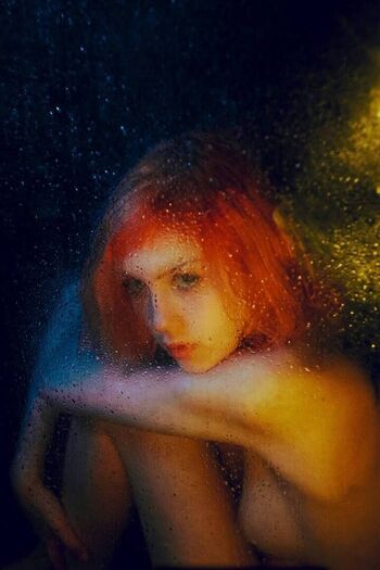 Electric_blonde