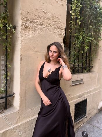 Elena Carrière