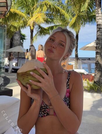 Leaked Elena zoe page private photo viral onlyfans